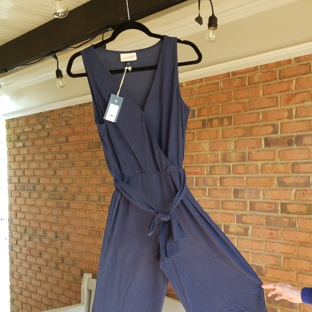 Universal thread jump suit - Picture 2 of 4